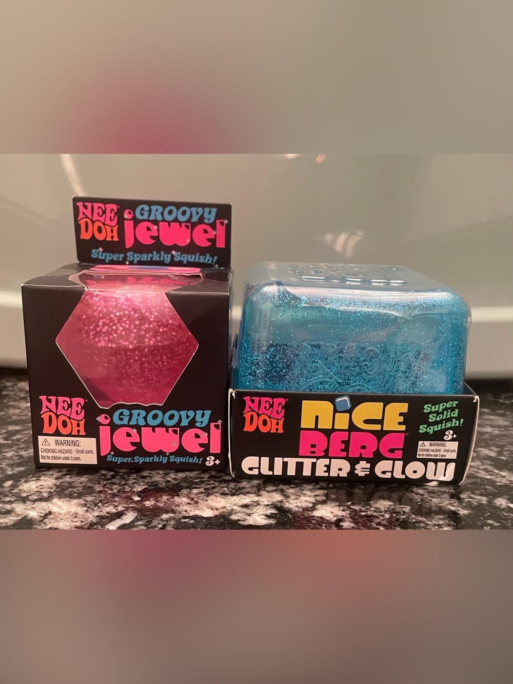NeeDoh Glitter and Glow Nice Berg and Full Size Groovy Jewel